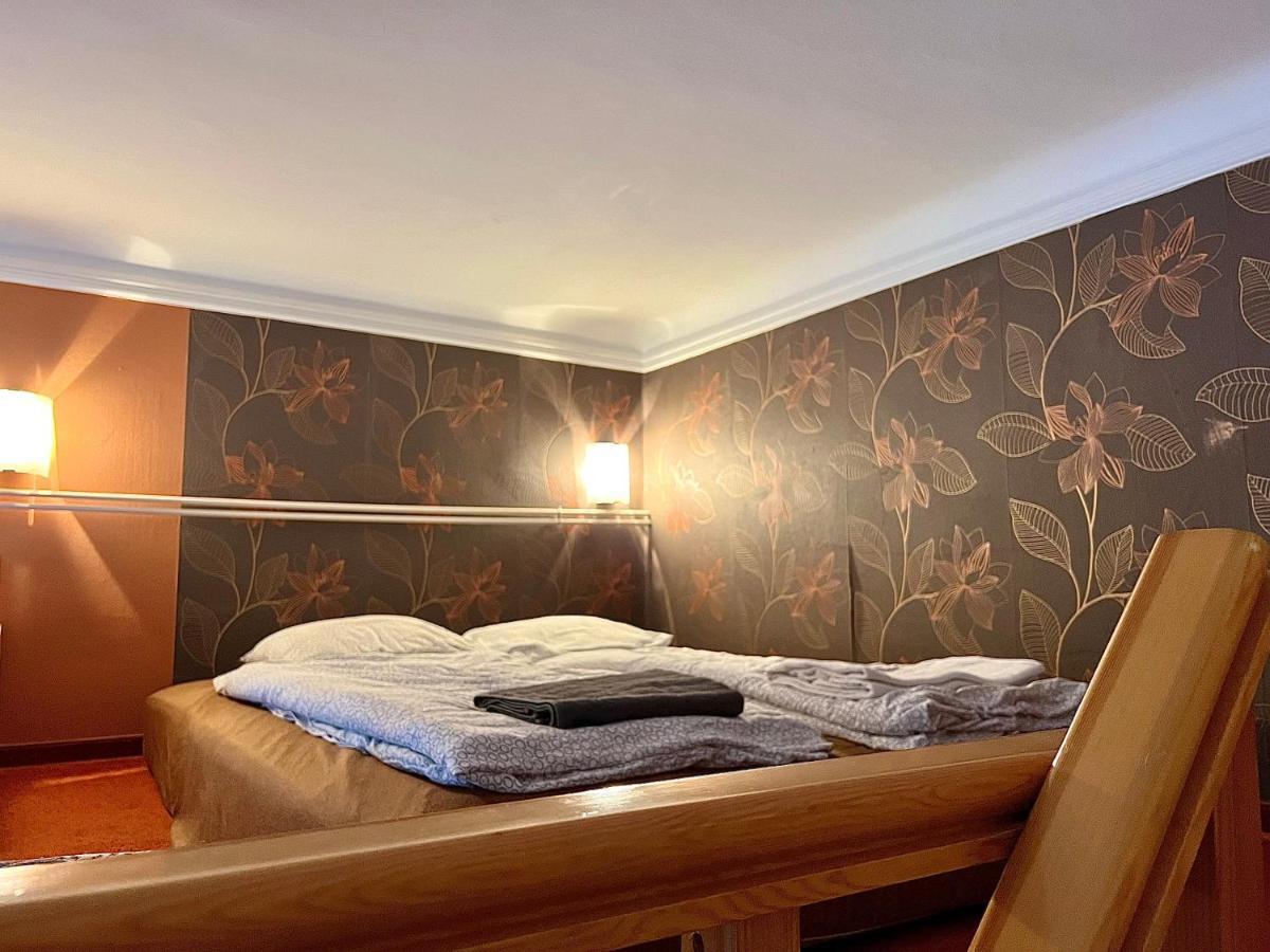 A54: Charming Apartment In The Ruin Bar District Budapeste Exterior foto